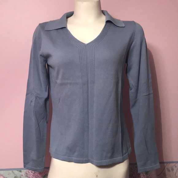 Liz Claiborne Sweaters - NWT Liz Claiborne Collared V neck sweater